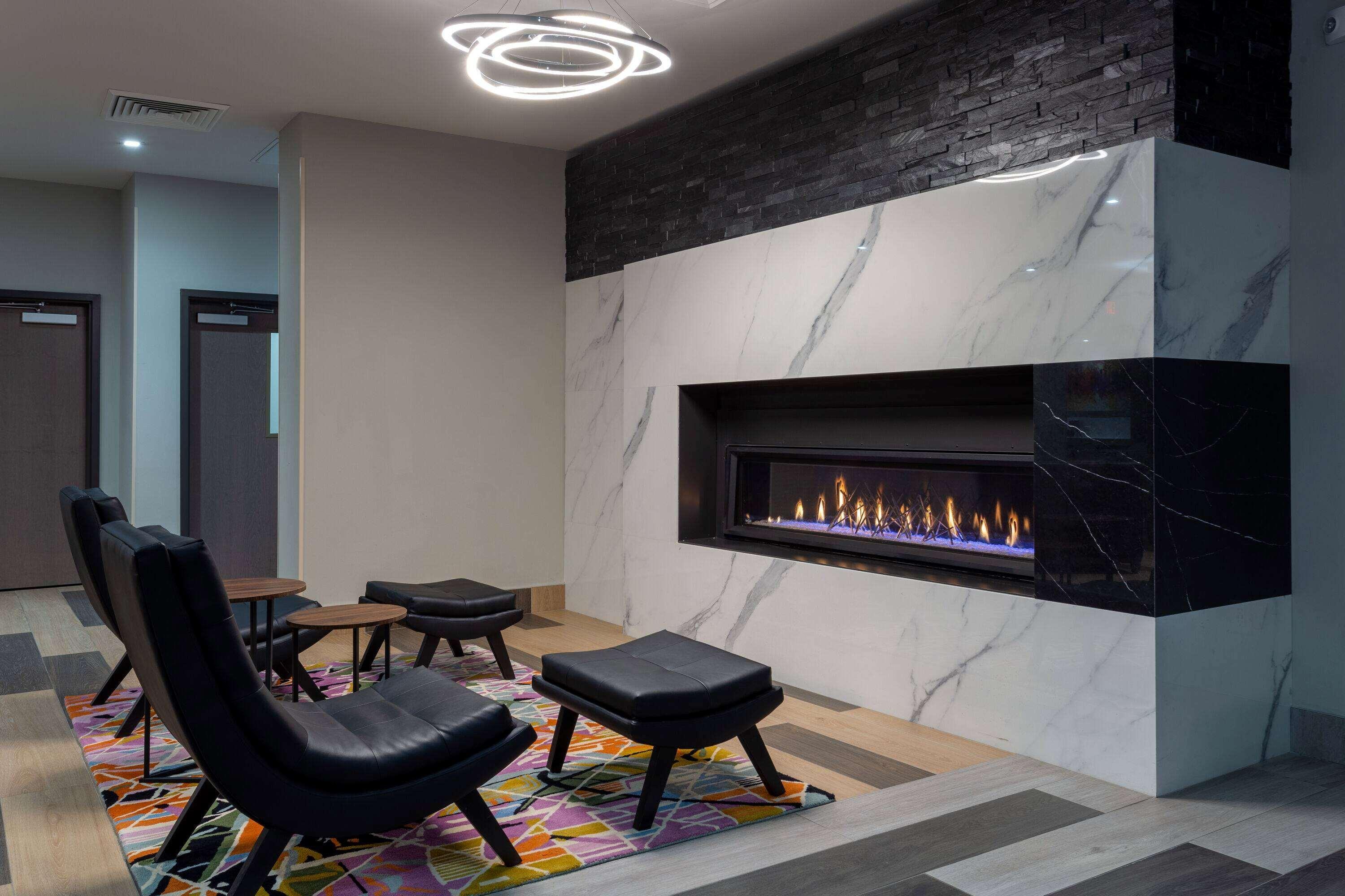 Baymont By Wyndham Madison Hotel Bagian luar foto